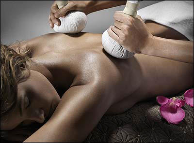 herbal_massage_Med Massage and Wellness Clinic